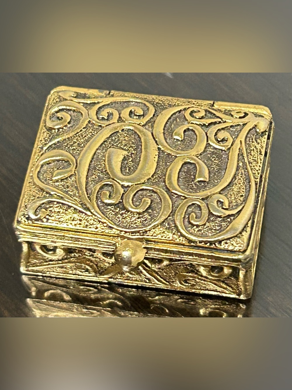 Vintage mid-century Corday solid creme perfume compact box
